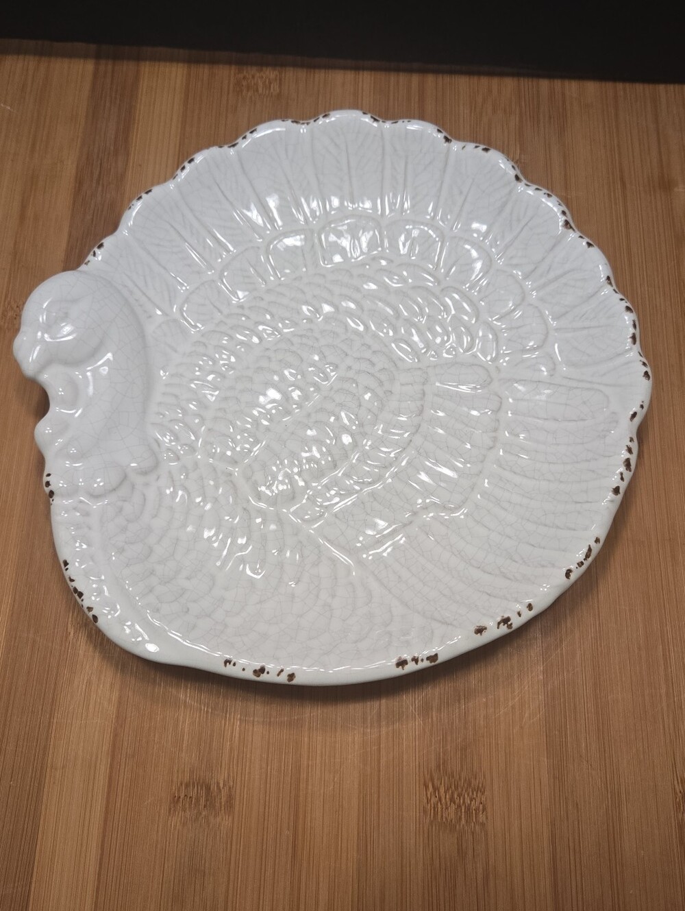 POTTERY BARN "Turkey" Dessert/Appetizer Embossed Plate, white turkey, 9"